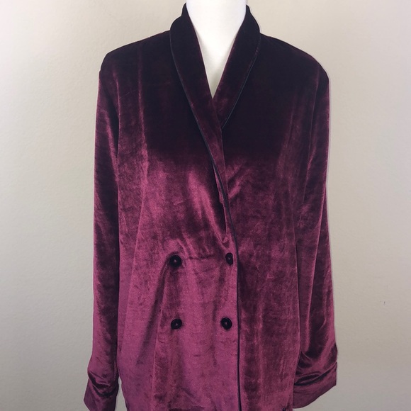 NWT Stunning! Volcom Stone Row Burgundy Soft Velvet Jacket - Size Small - Picture 3 of 16